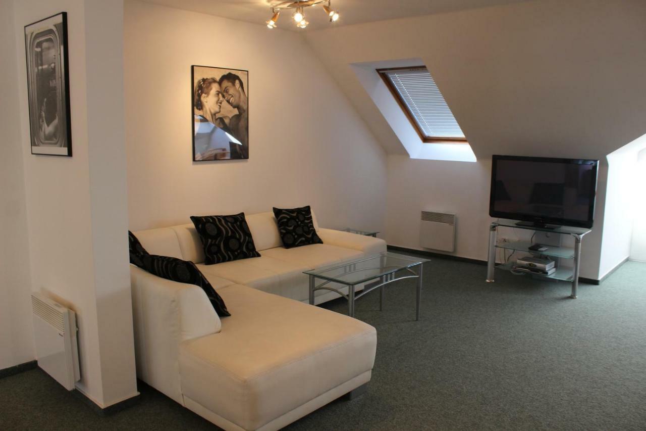 Apartman V Podskali Глубока-над-Влтавой Экстерьер фото