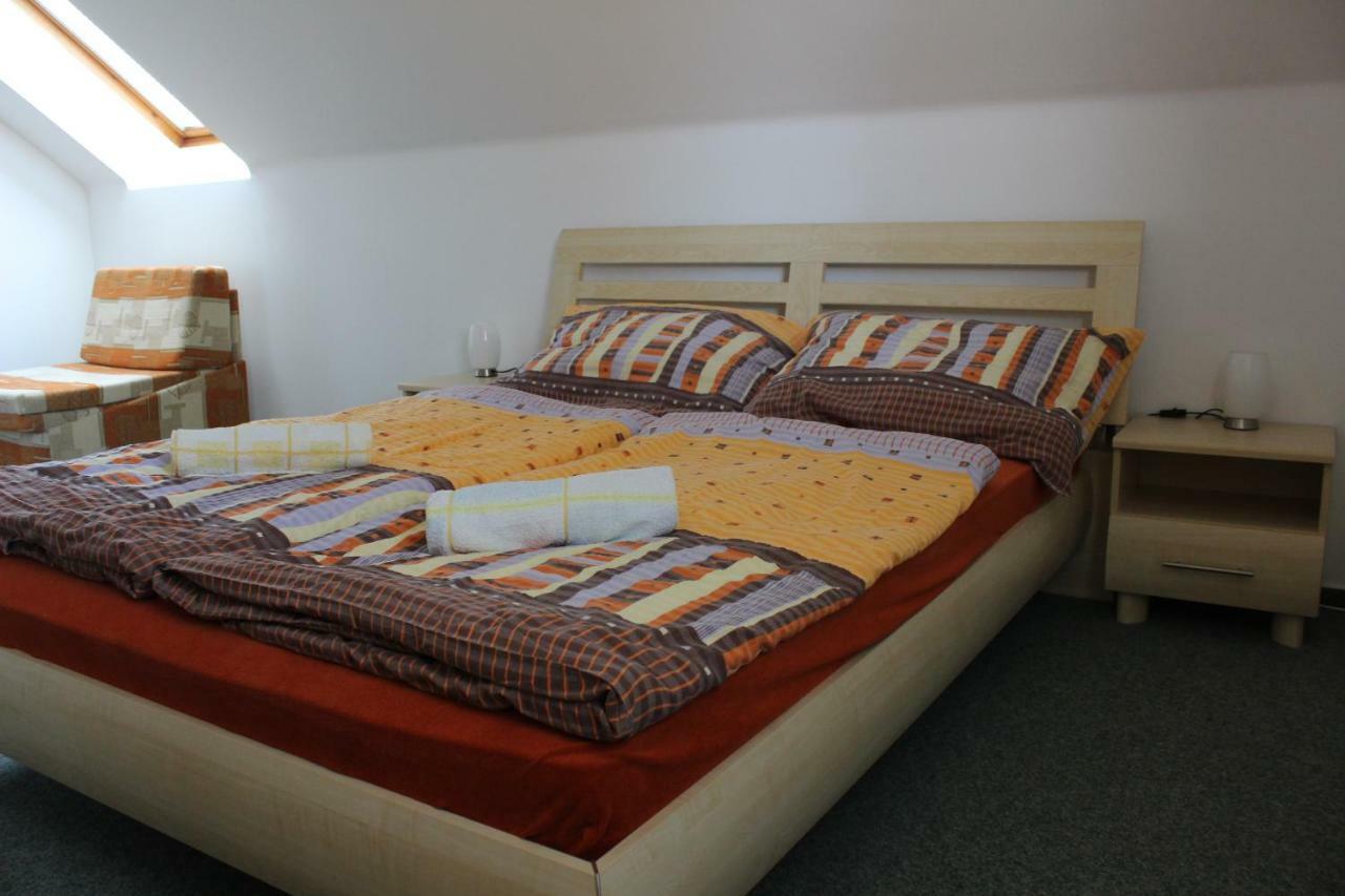 Apartman V Podskali Глубока-над-Влтавой Экстерьер фото